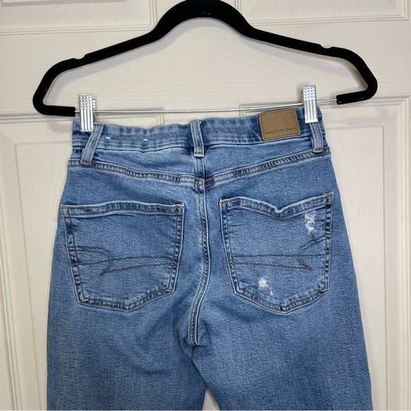 American Eagle Women’s Curvy Straight Distressed Jeans Sz 2L - Picture 10 of 14